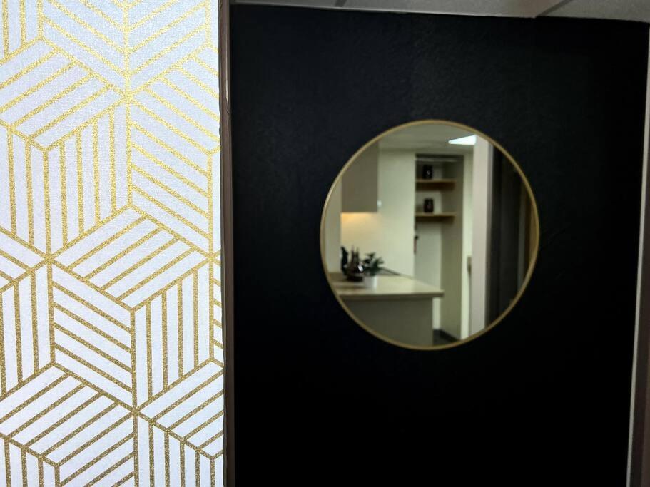 Midtown Flat Near Overton Park & Downtown メンフィス エクステリア 写真